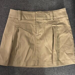Aritzia skirt just like brand new
